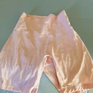 Lululemon Women’s 4 strawberry milkshake? Pink Shorts 5 in inseam